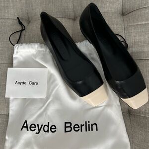 NWT Aeyde Berlin cap toe flats size 36